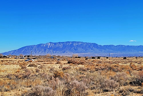 Photo of the Sandia Mountains from Volcano Cliffs